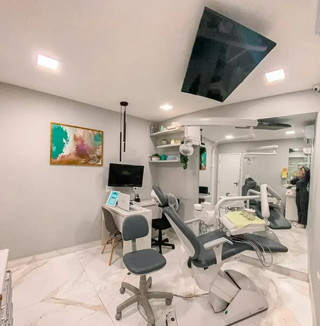 Materiais Neodent e Straumann