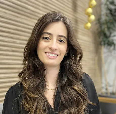 Dra. Fernanda Moreno